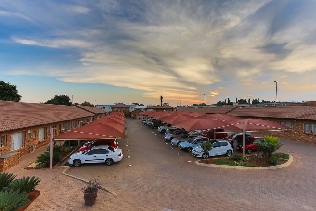 Rudman Townhouses - Family Apartment Boksburg Kültér fotó